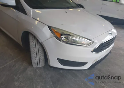2015 Ford Focus Se z USA, uszkodzony, nr VIN 1FADP3K20FL288709